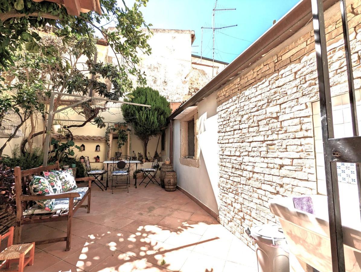 La Casa Delle Fate Lägenhet Syrakusa Exteriör bild
